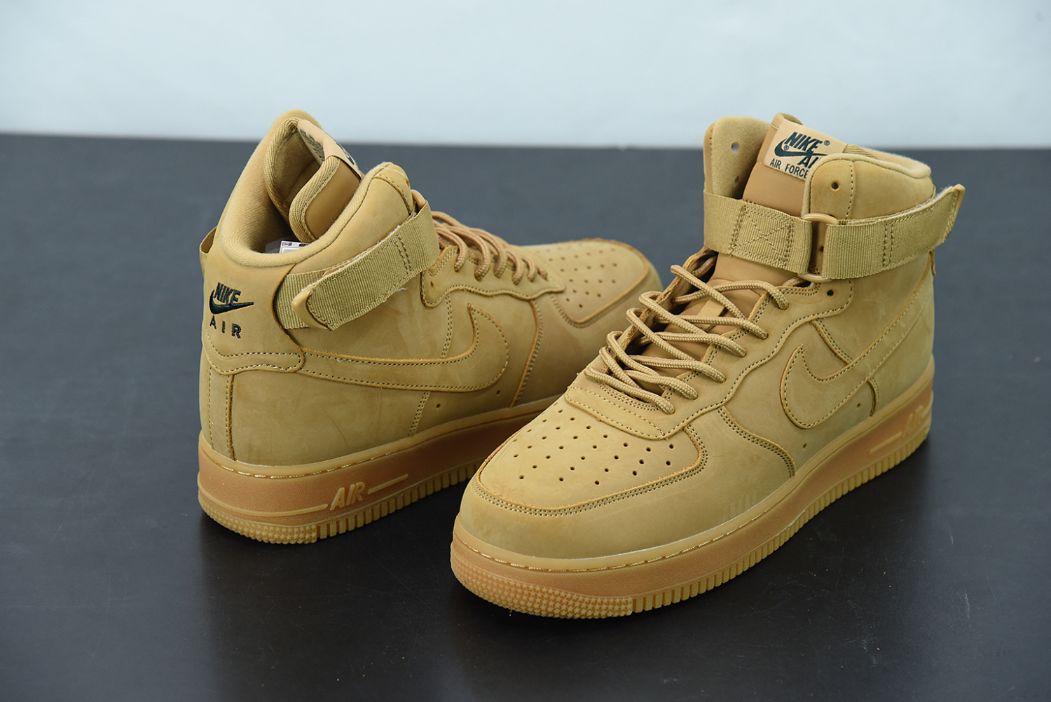 Nike Air Force 1 High Flax (2018) 882096-200