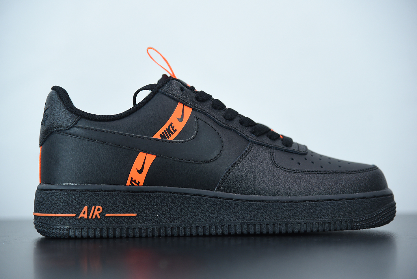 Nike Air Force 1 Low LV8 KSA Worldwide Pack Black Total Orange (GS) CT4683-001