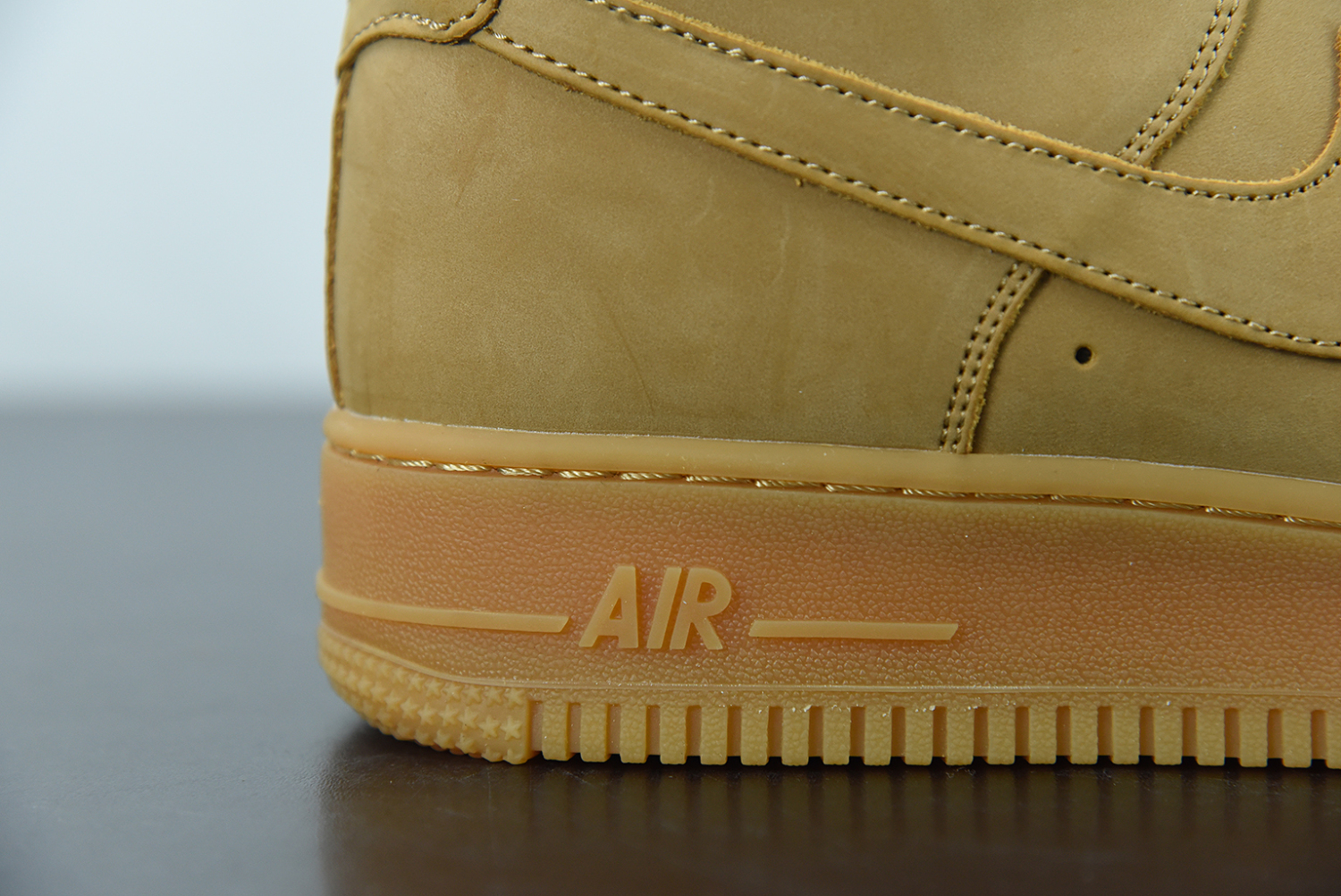 Nike Air Force 1 High Flax (2018) 882096-200