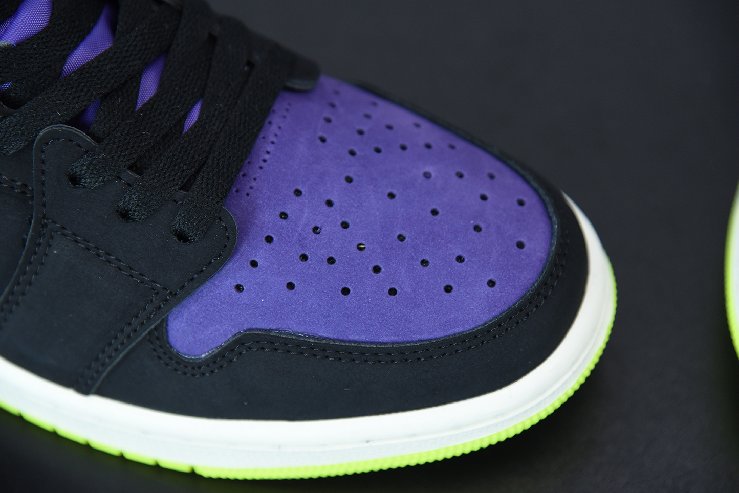 Jordan 1 High Zoom Air CMFT Black Court Purple Lemon Venom (W) CT0979-001