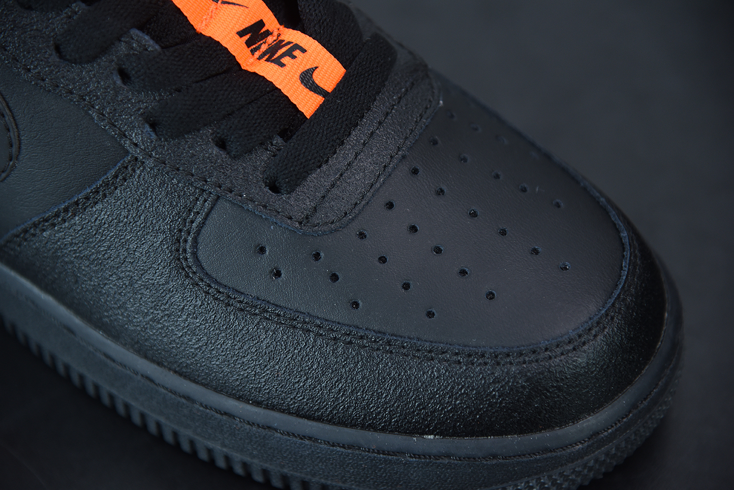 Nike Air Force 1 Low LV8 KSA Worldwide Pack Black Total Orange (GS) CT4683-001