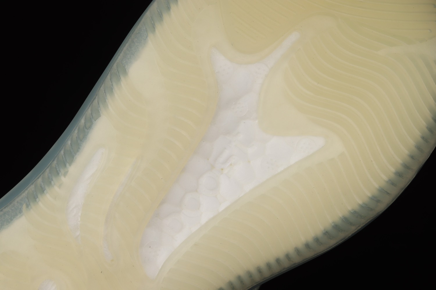 adidas Yeezy Boost 380 Alien Blue GW0304