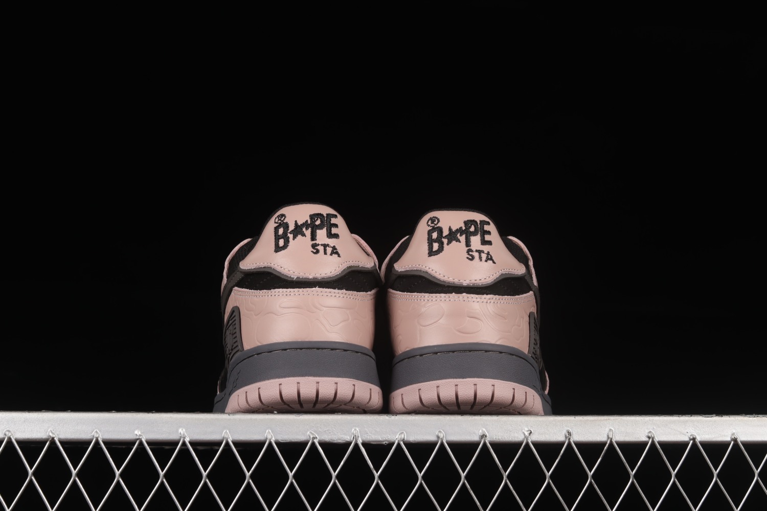 A Bathing Ape Bape SK8 Sta Dirty Pink Black 1G801009I