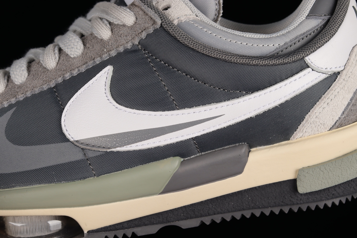 Sacai x Nk Zoom Cortez 4.0 DQ0581-001