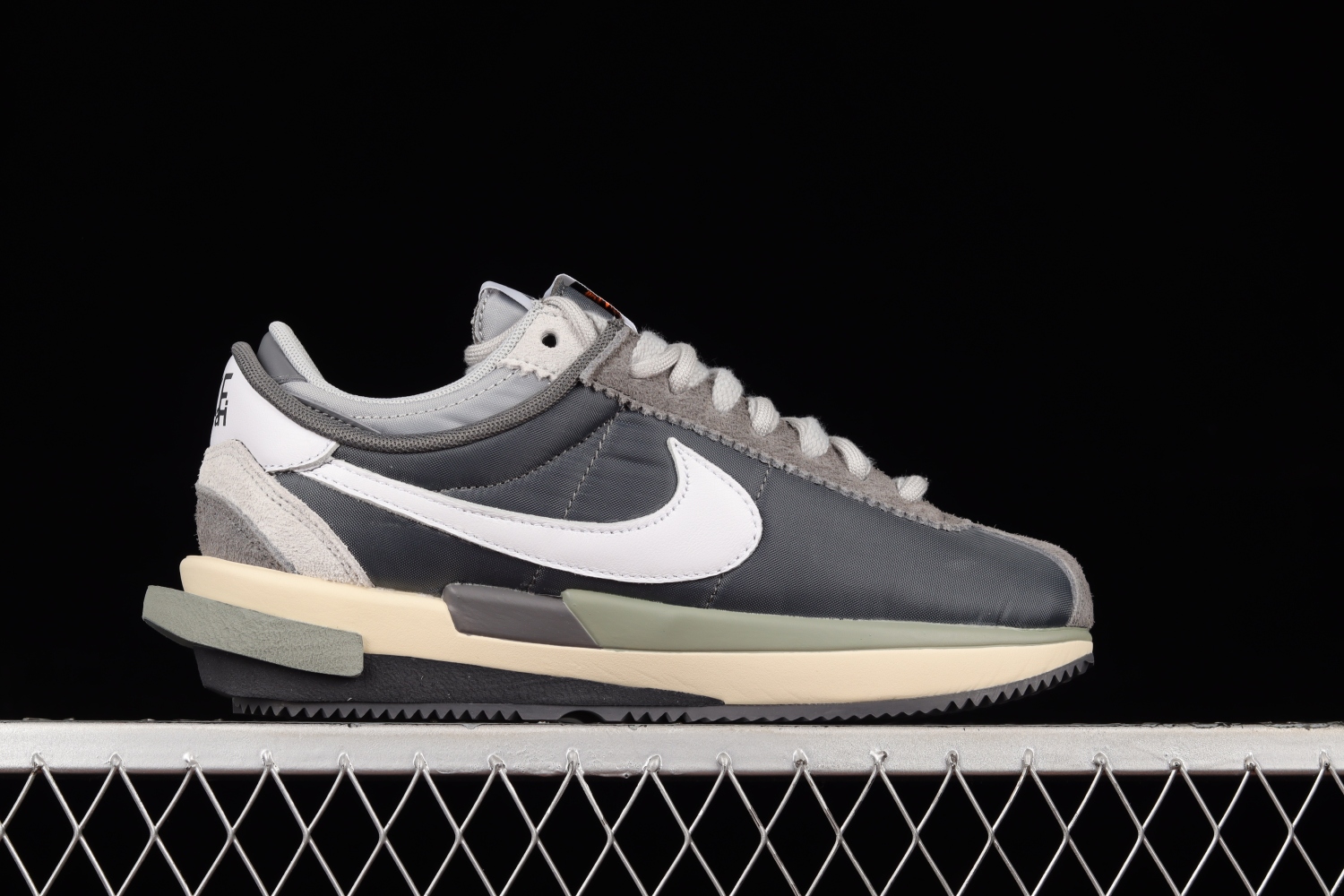 Sacai x Nk Zoom Cortez 4.0 DQ0581-001