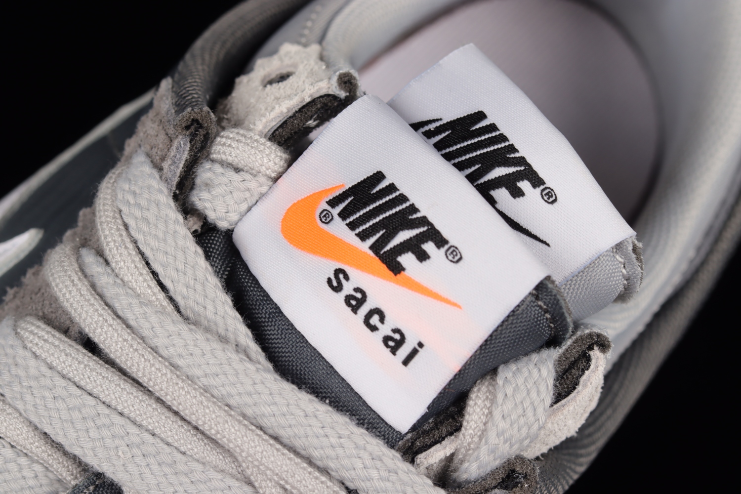 Sacai x Nk Zoom Cortez 4.0 DQ0581-001