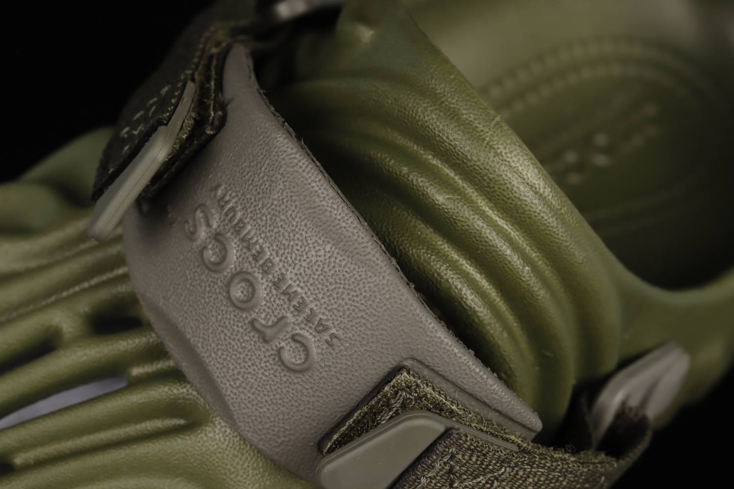 Crocs Pollex Clog by Salehe Bembury Cucumber 207393-309