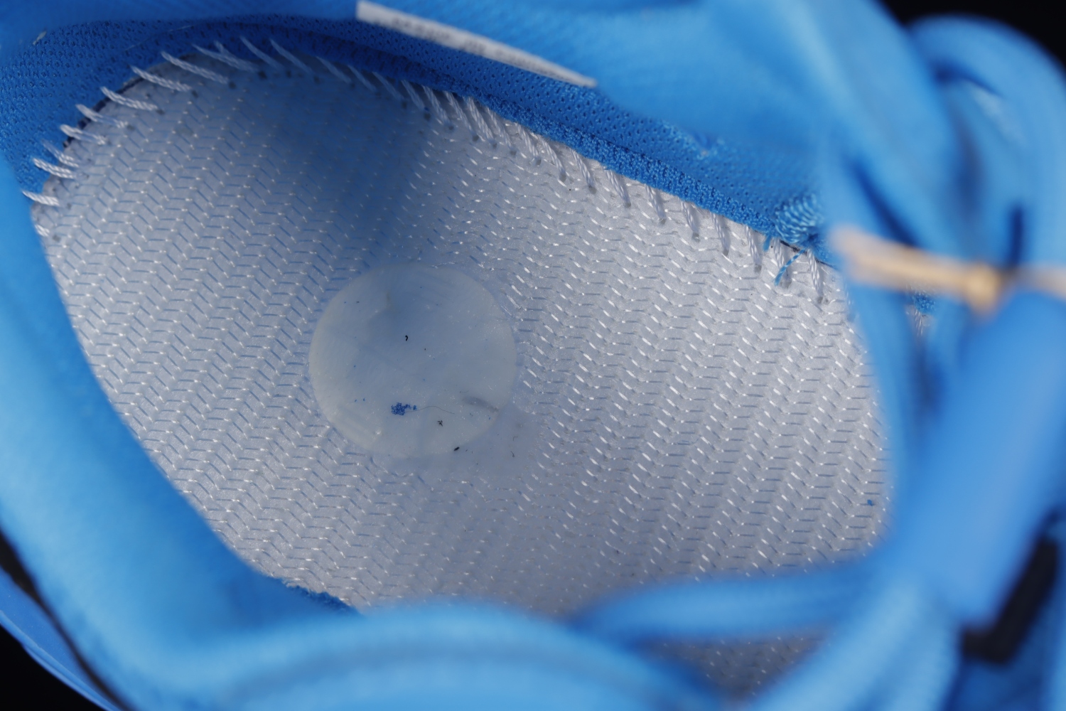adidas Yeezy Boost 700  Hi-Res Blue  HP6674