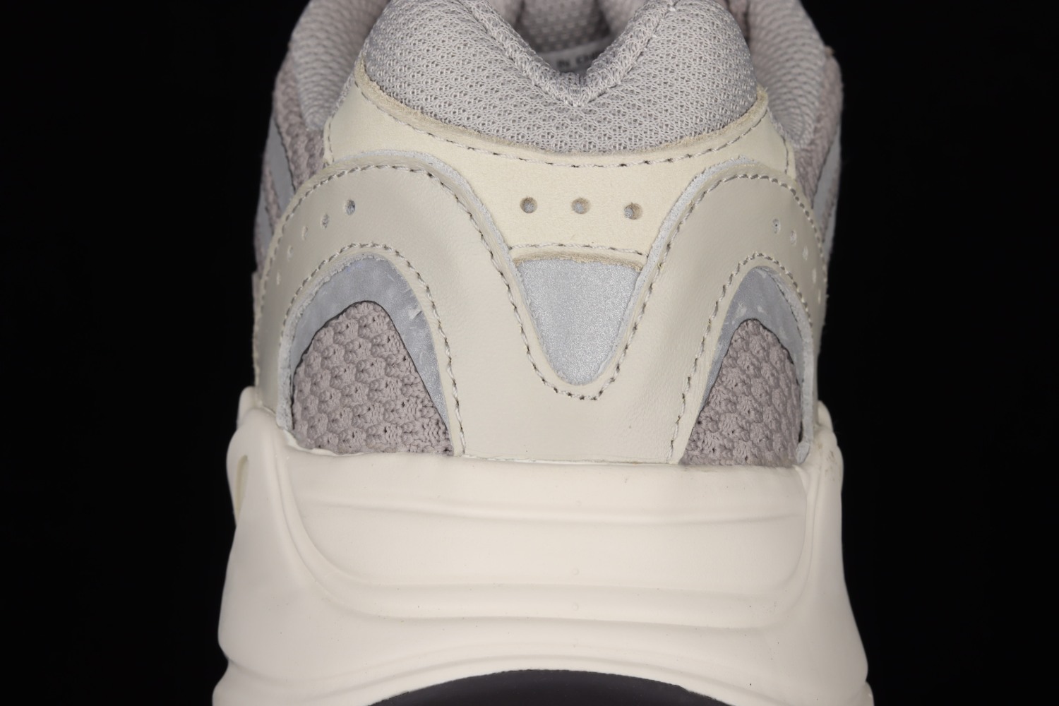 adidas Yeezy Boost 700 V2 Cream GY7924
