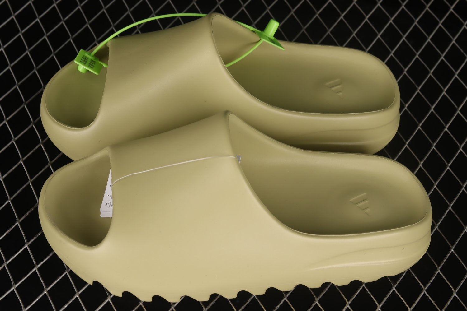 adidas Yeezy Slide Resin FX0494