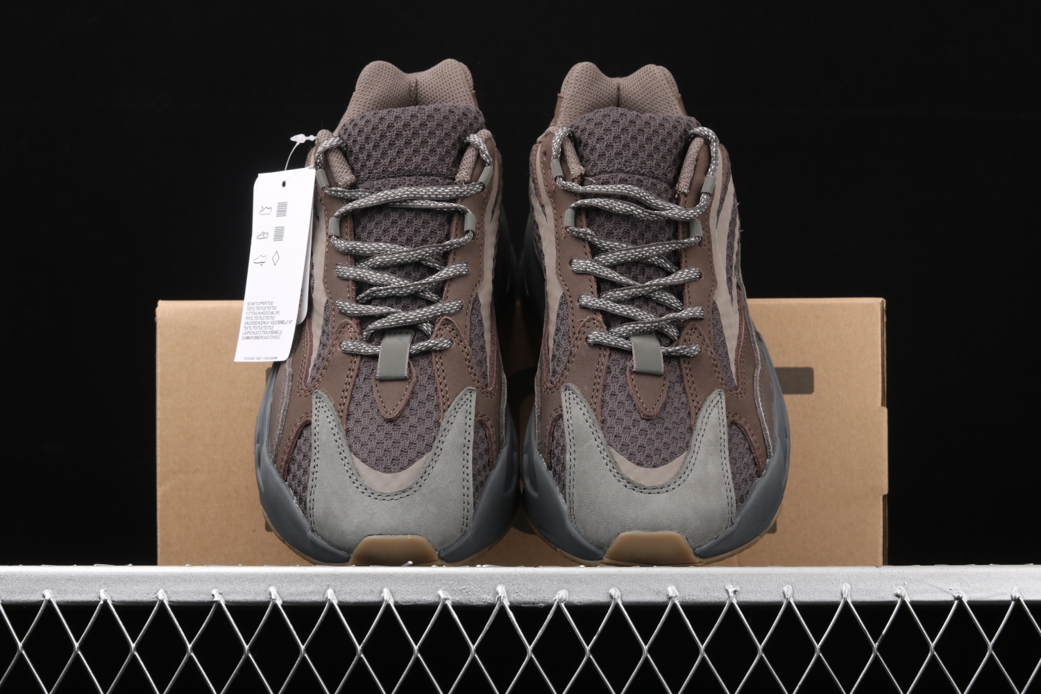 adidas Yeezy Boost 700 V2 Geode EG6860
