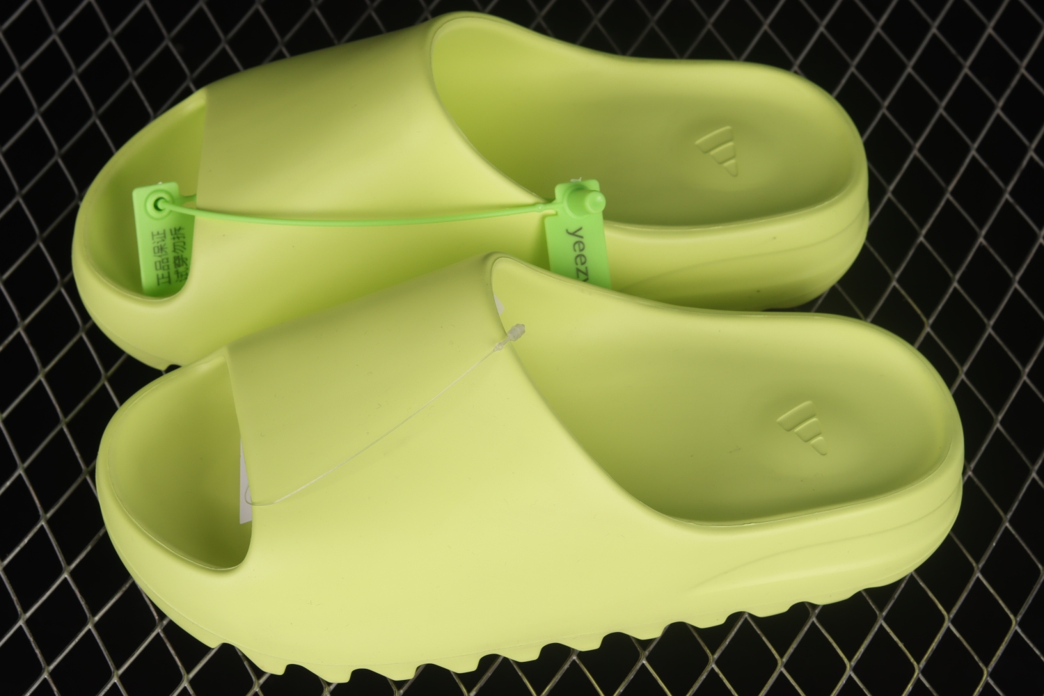 adidas Yeezy Slide Glow Green GX6138