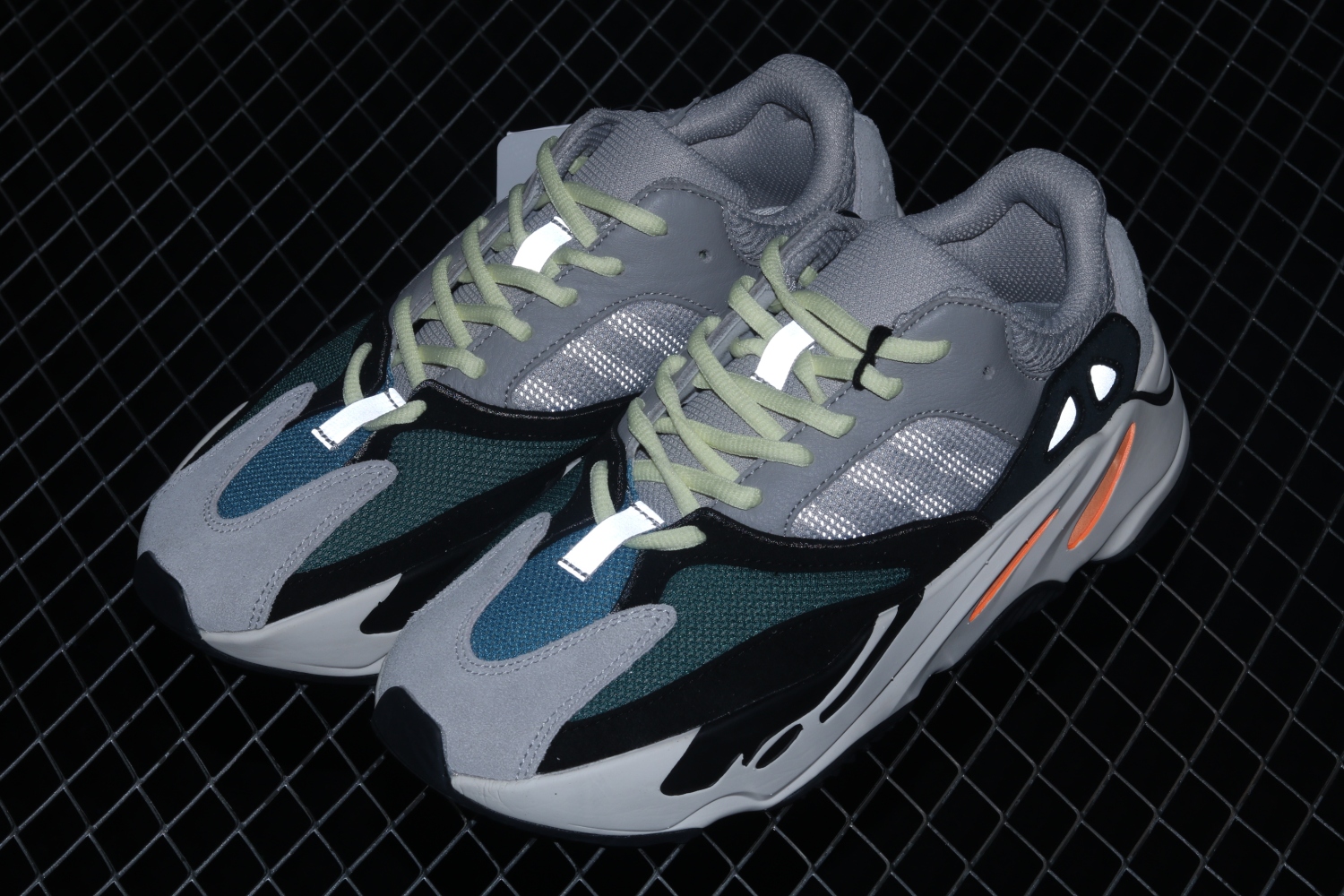 adidas Yeezy Boost 700 Wave Runner Solid Grey B75571