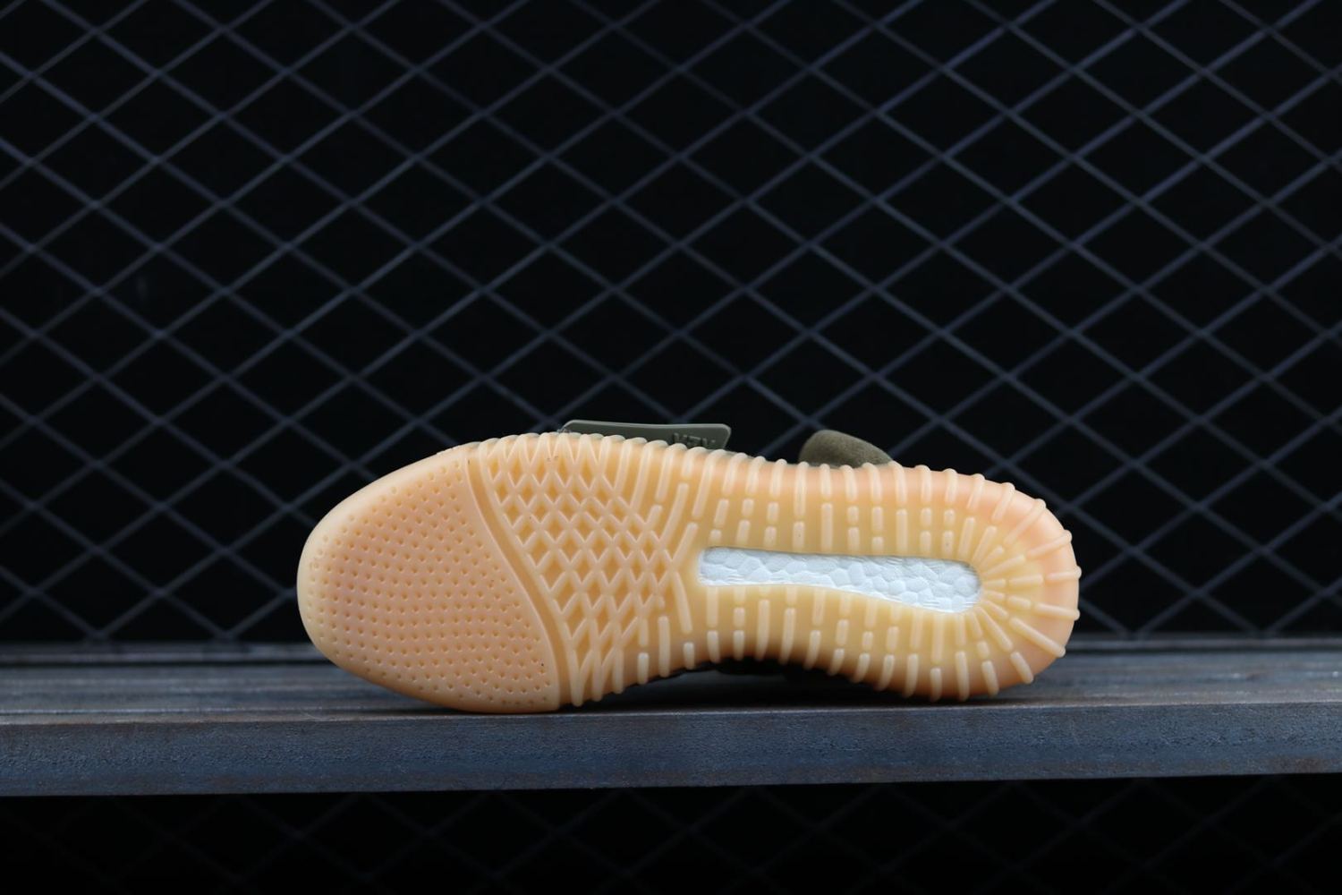 adidas Yeezy Boost 750 Light Brown Gum (Chocolate) BY2456
