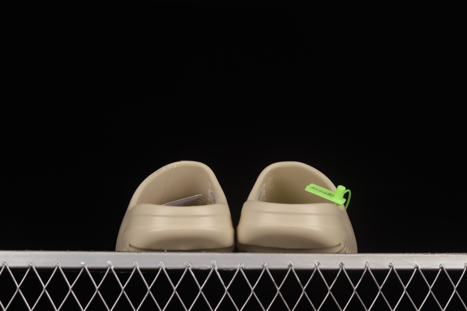 adidas Yeezy Slide Desert Sand FW6344