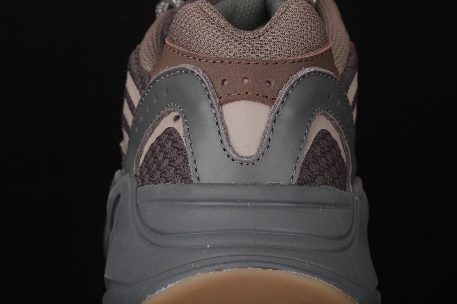 adidas Yeezy Boost 700 V2 Geode EG6860