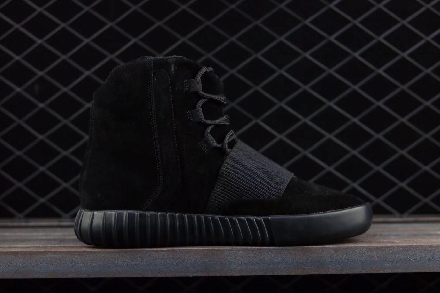 adidas Yeezy Boost 750 Triple Black BB1839