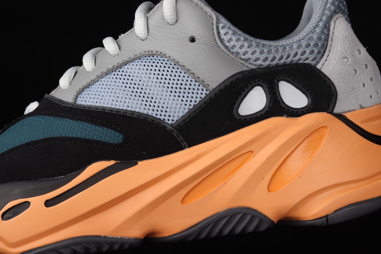 adidas Yeezy Boost 700 Wash Orange GW0296