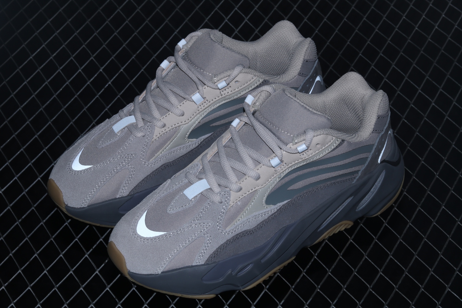 adidas Yeezy Boost 700 V2 Tephra FU7914