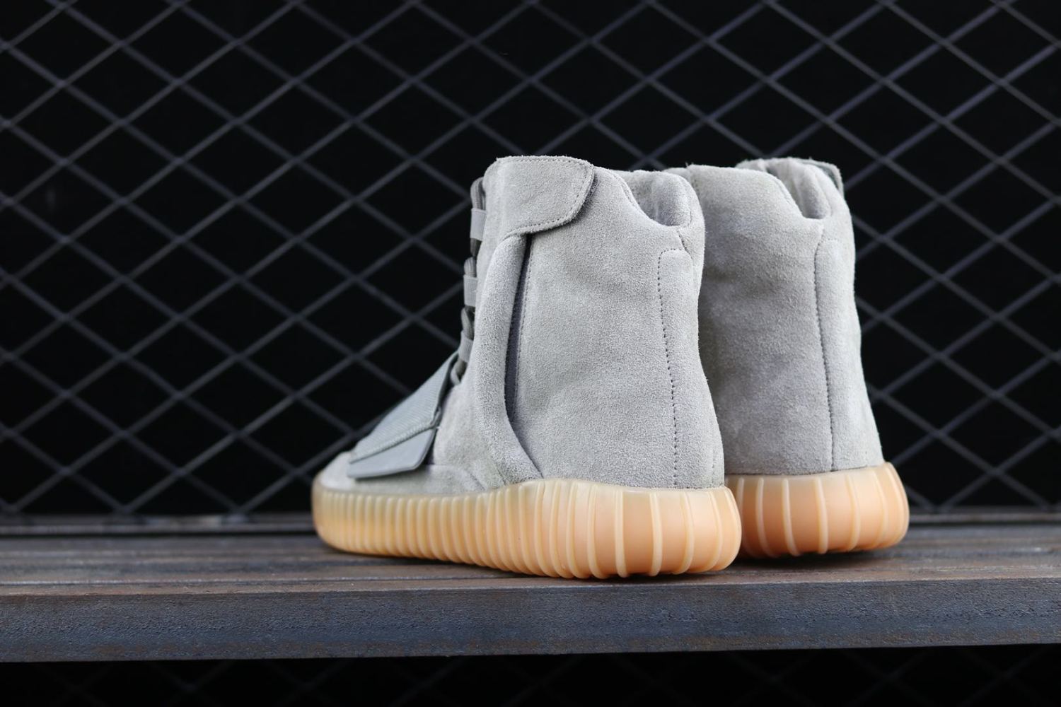 adidas Yeezy Boost 750 Light Grey Glow In the Dark BB1840