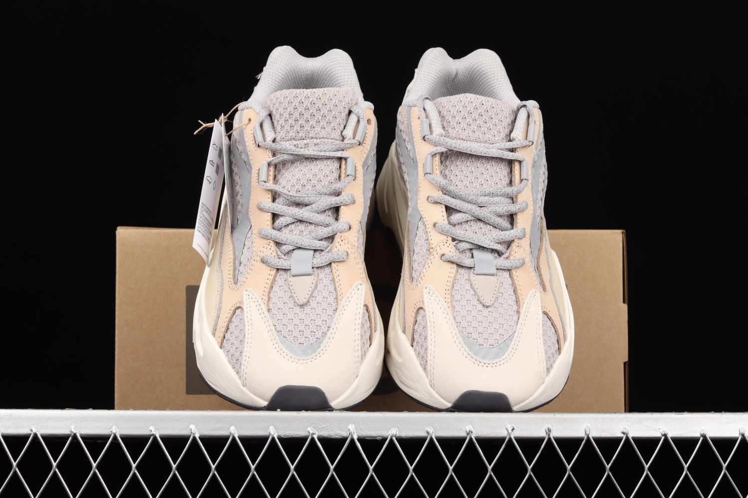 adidas Yeezy Boost 700 V2 Cream GY7924