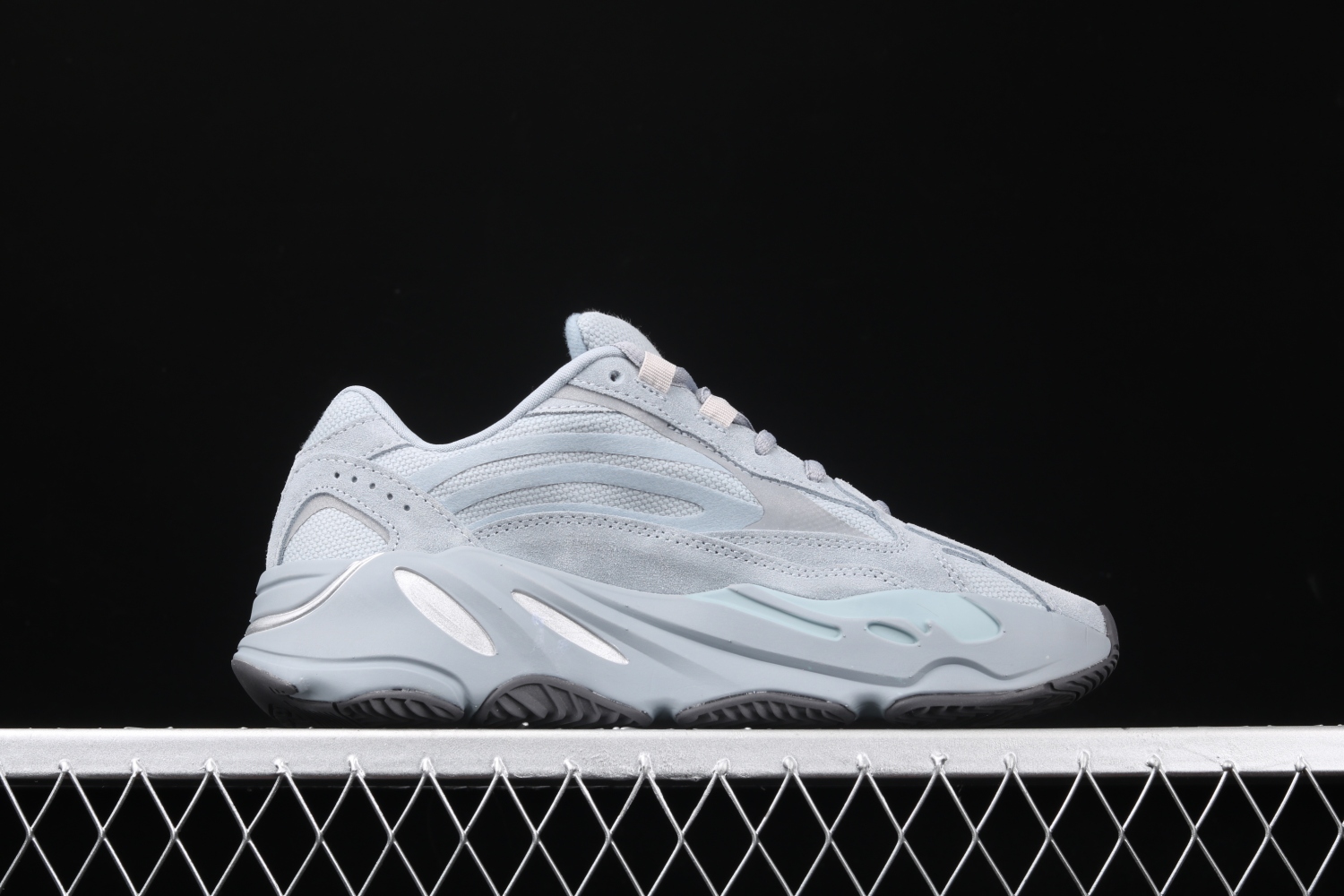adidas Yeezy Boost 700 V2 Hospital Blue FV8424