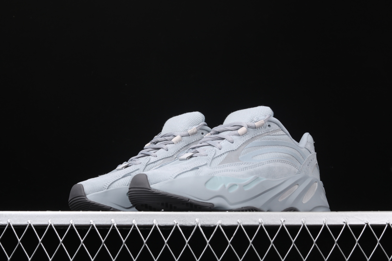 adidas Yeezy Boost 700 V2 Hospital Blue FV8424