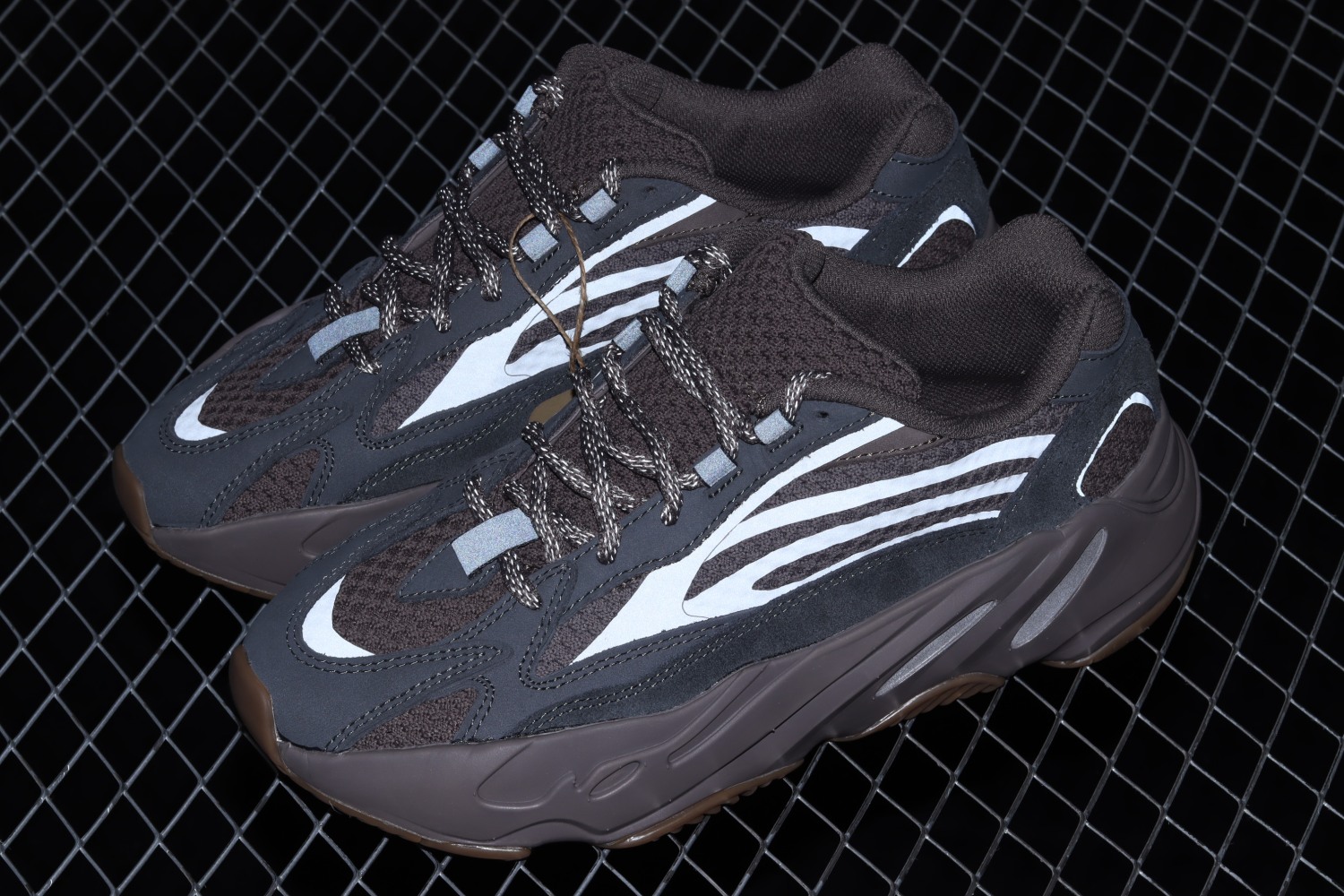 adidas Yeezy Boost 700 V2 Mauve GZ0724