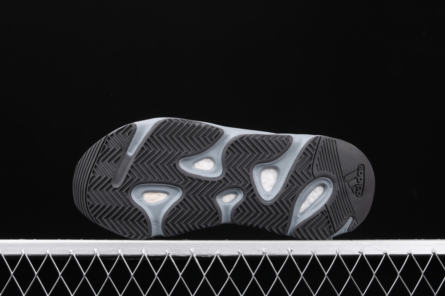 adidas Yeezy Boost 700 V2 Hospital Blue FV8424