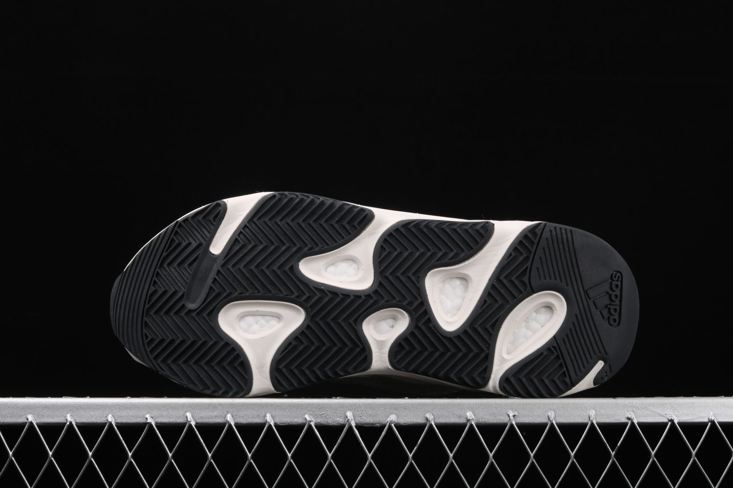 adidas Yeezy Boost 700 V2 Static (2018/2022)  EF2829