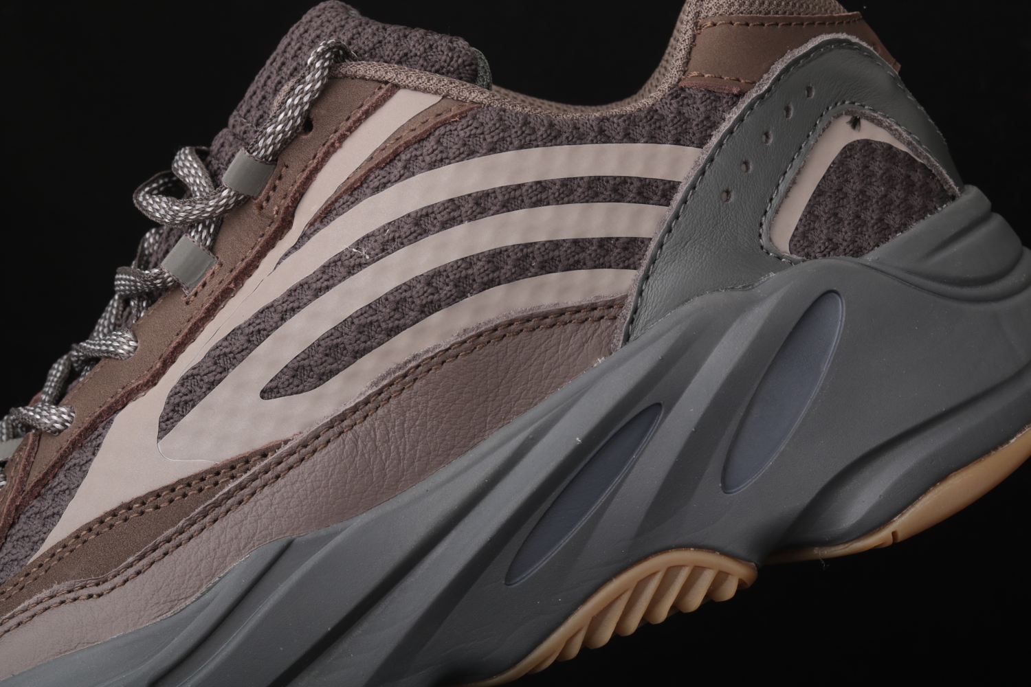 adidas Yeezy Boost 700 V2 Geode EG6860