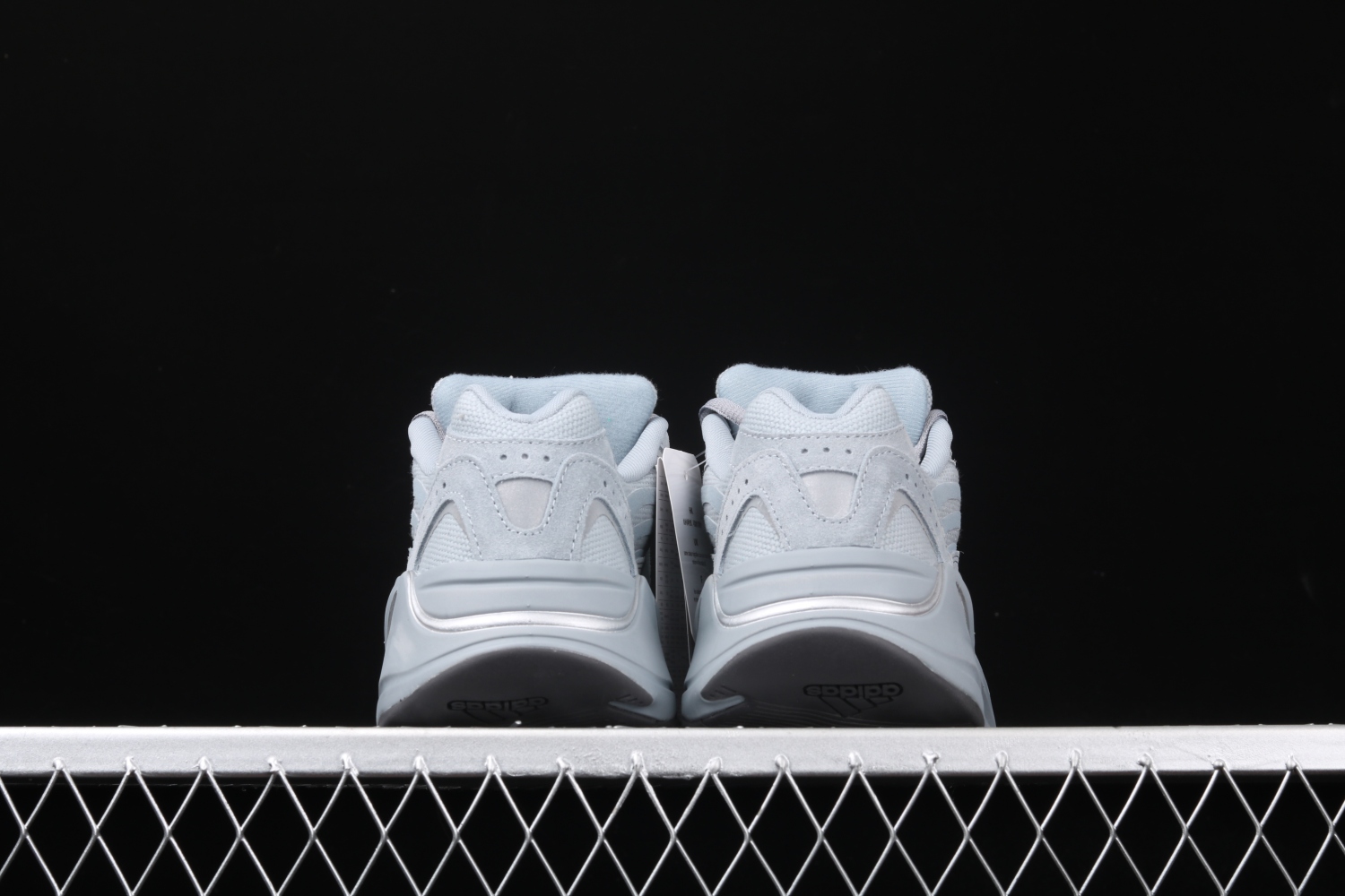 adidas Yeezy Boost 700 V2 Hospital Blue FV8424