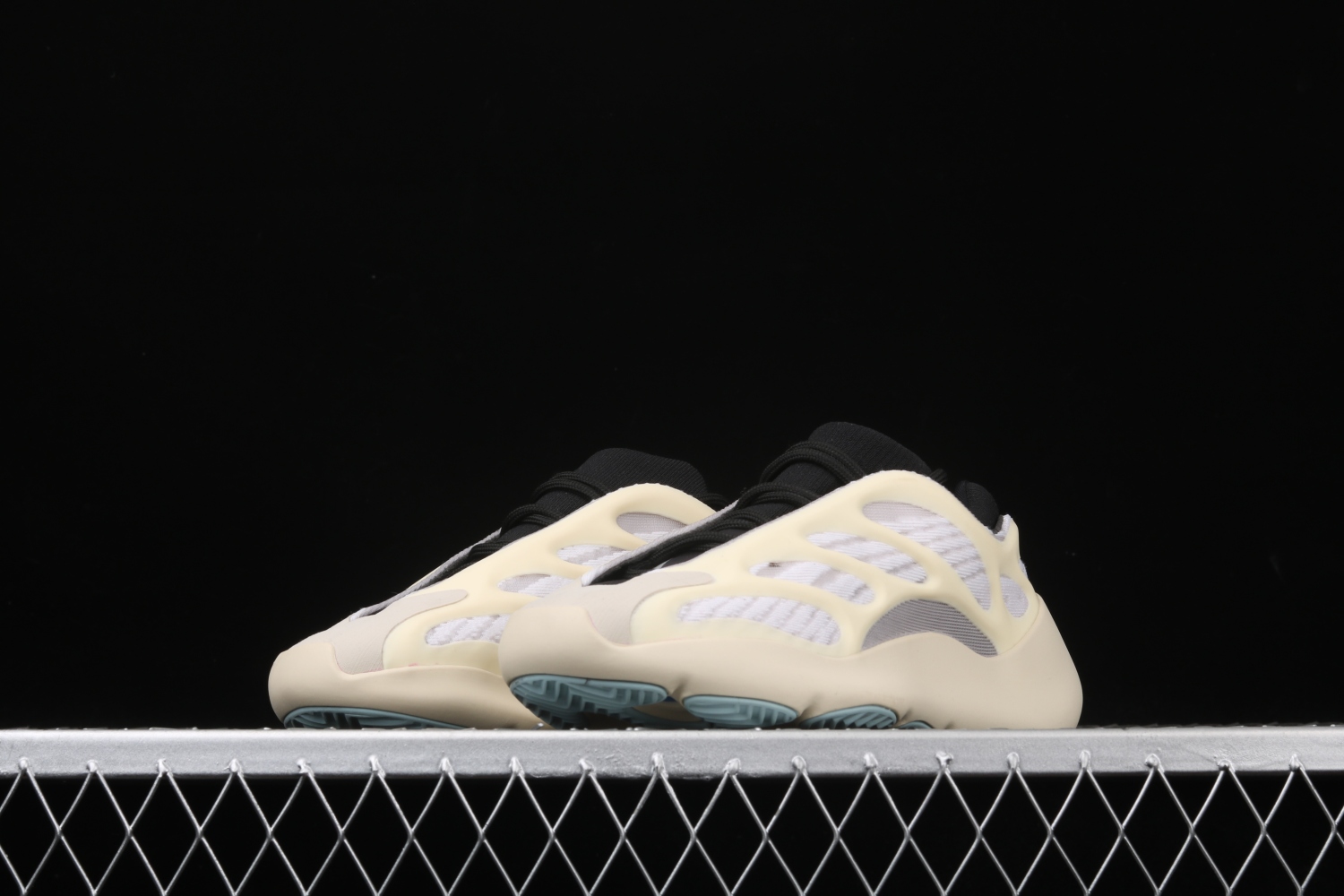 adidas Yeezy 700 V3 Azael FW4980