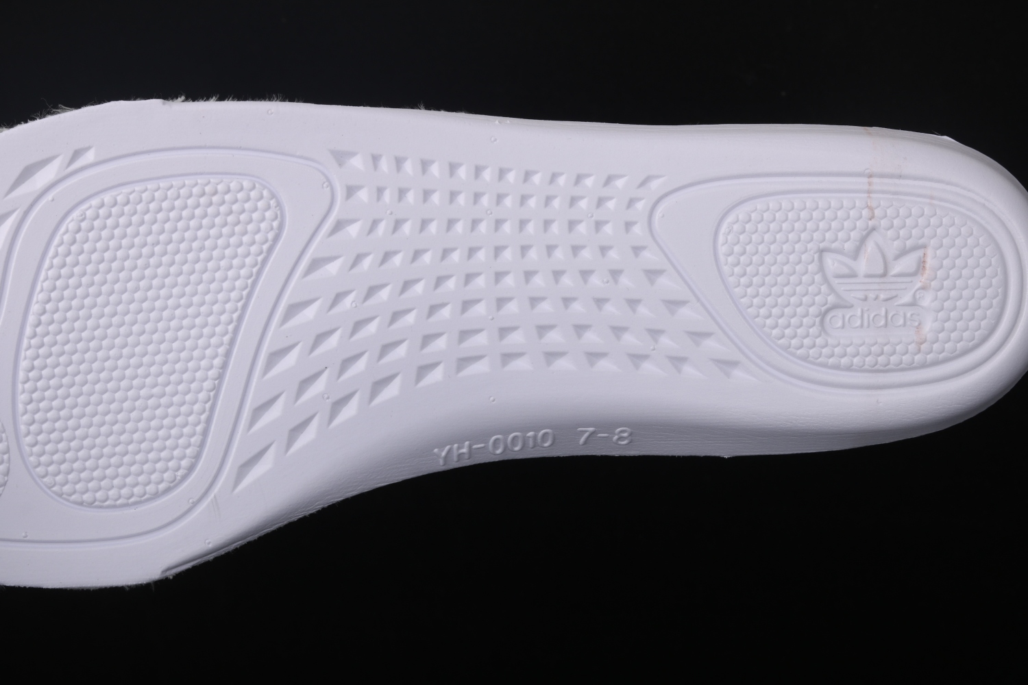 adidas Yeezy Boost 350 V2 Cloud White (Non-Reflective)  FW3043