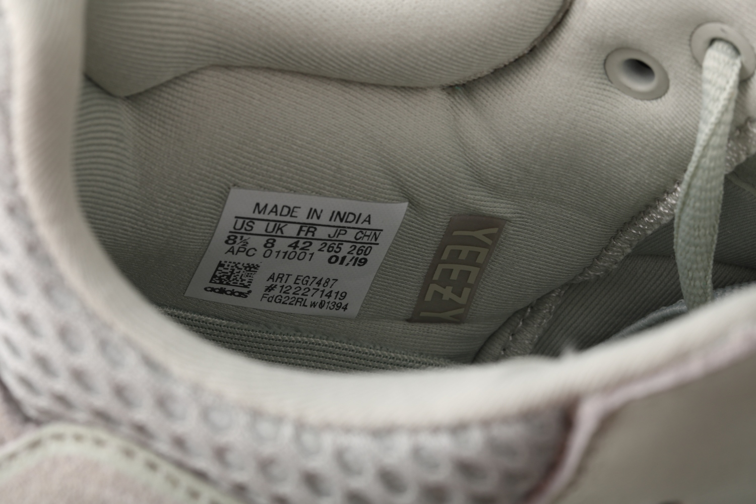 adidas Yeezy Boost 700 Salt EG7487