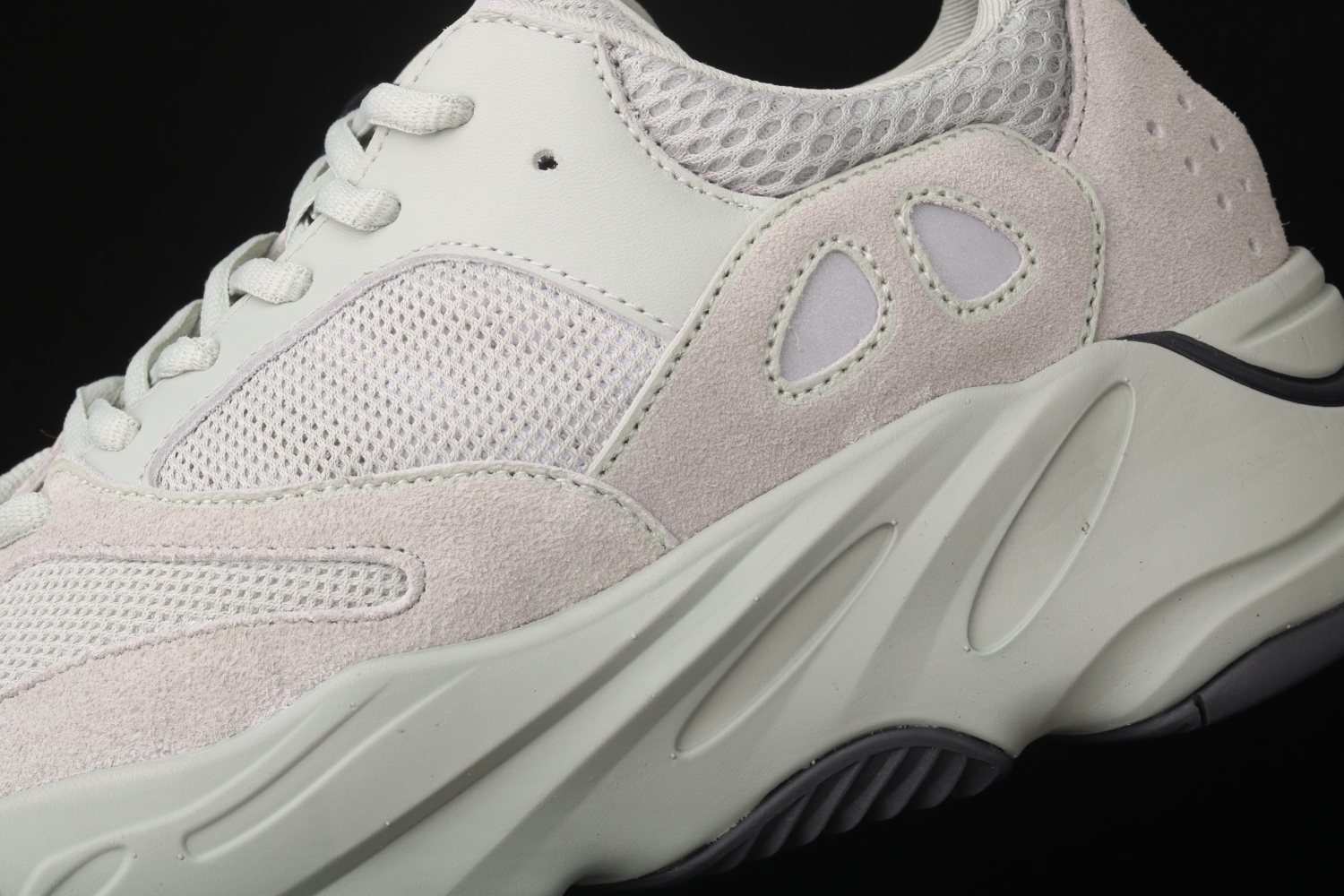 adidas Yeezy Boost 700 Salt EG7487