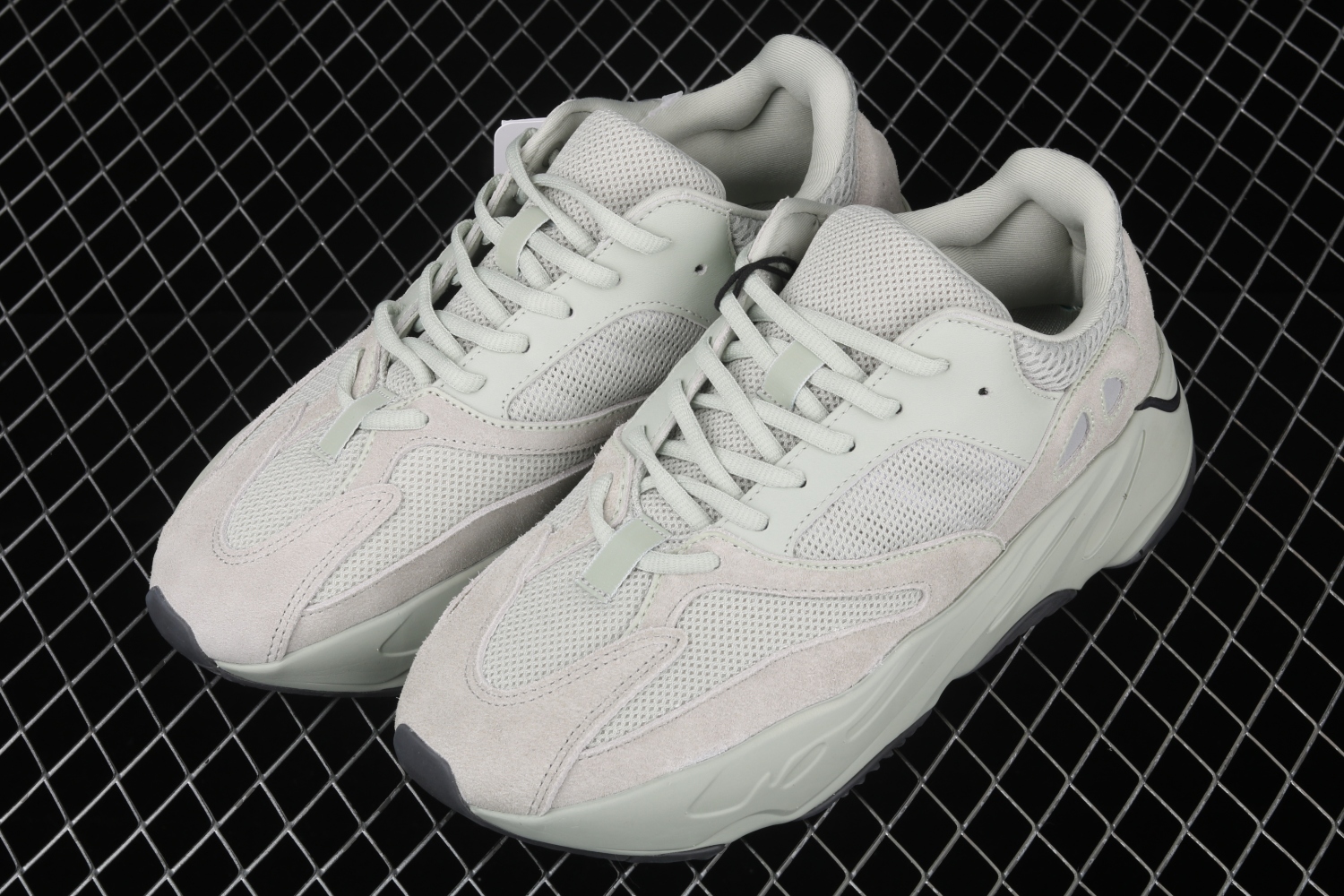 adidas Yeezy Boost 700 Salt EG7487