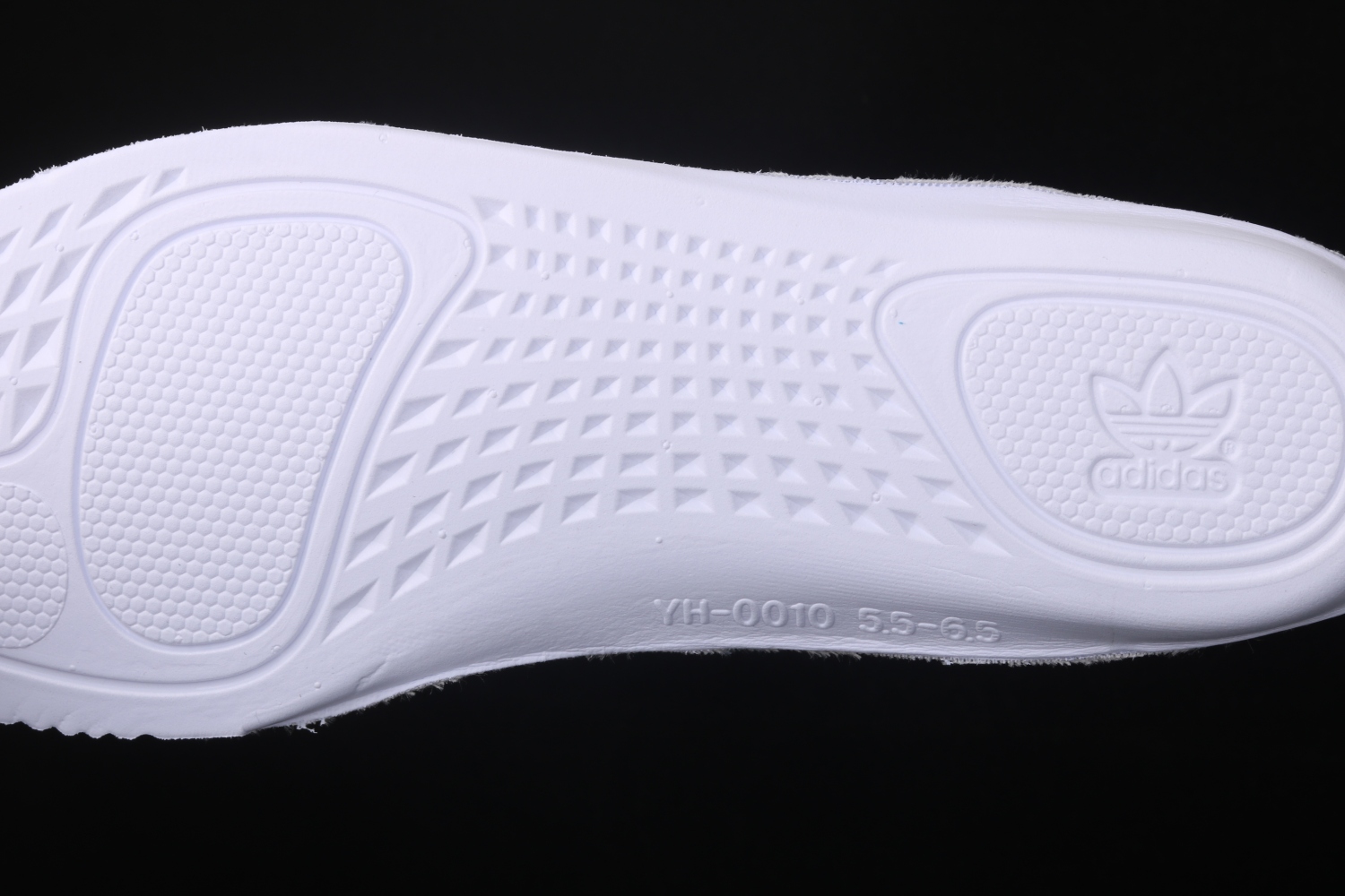adidas Yeezy Boost 350 V2 Tail Light FX9017