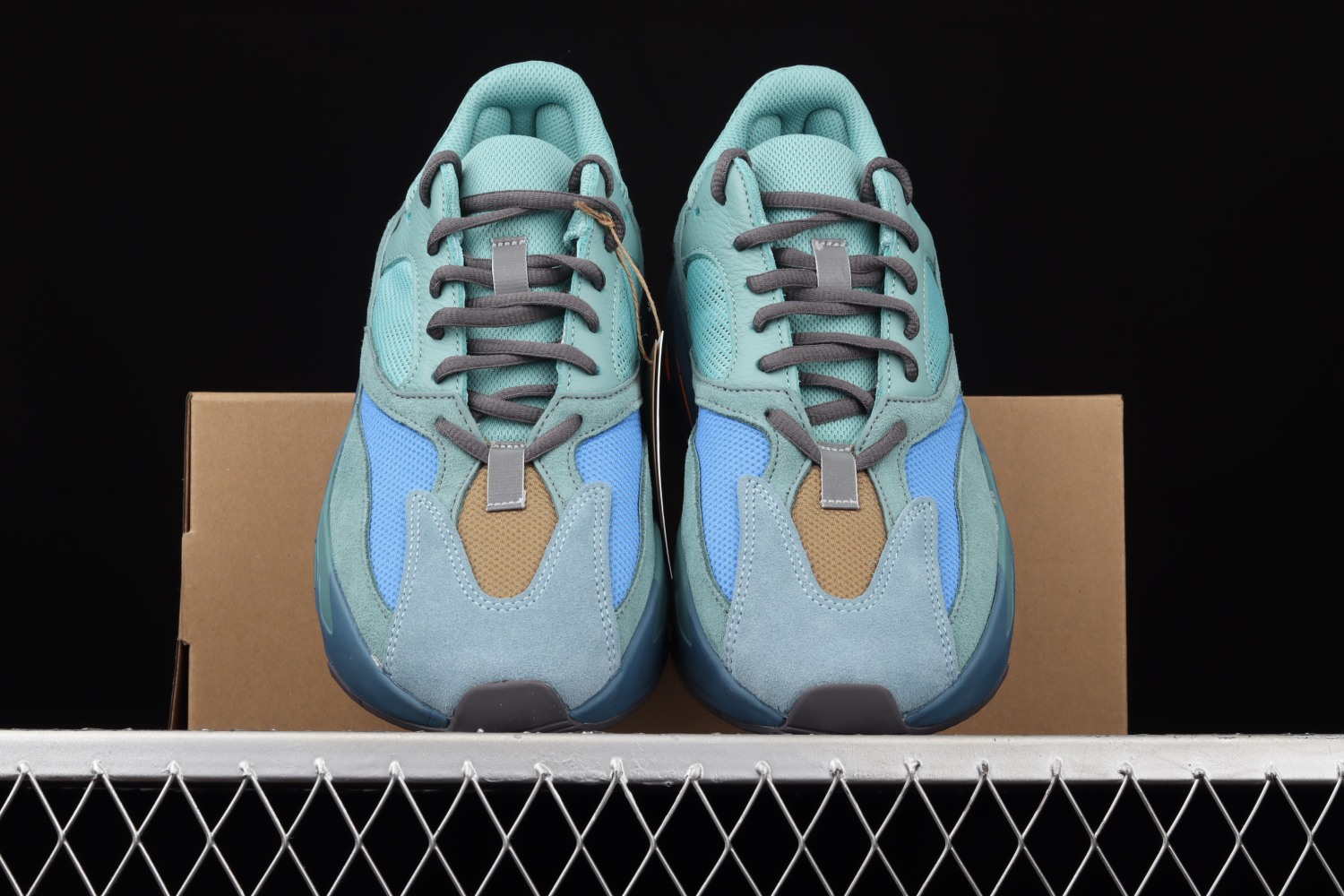 adidas Yeezy Boost 700 Faded Azure GZ2002