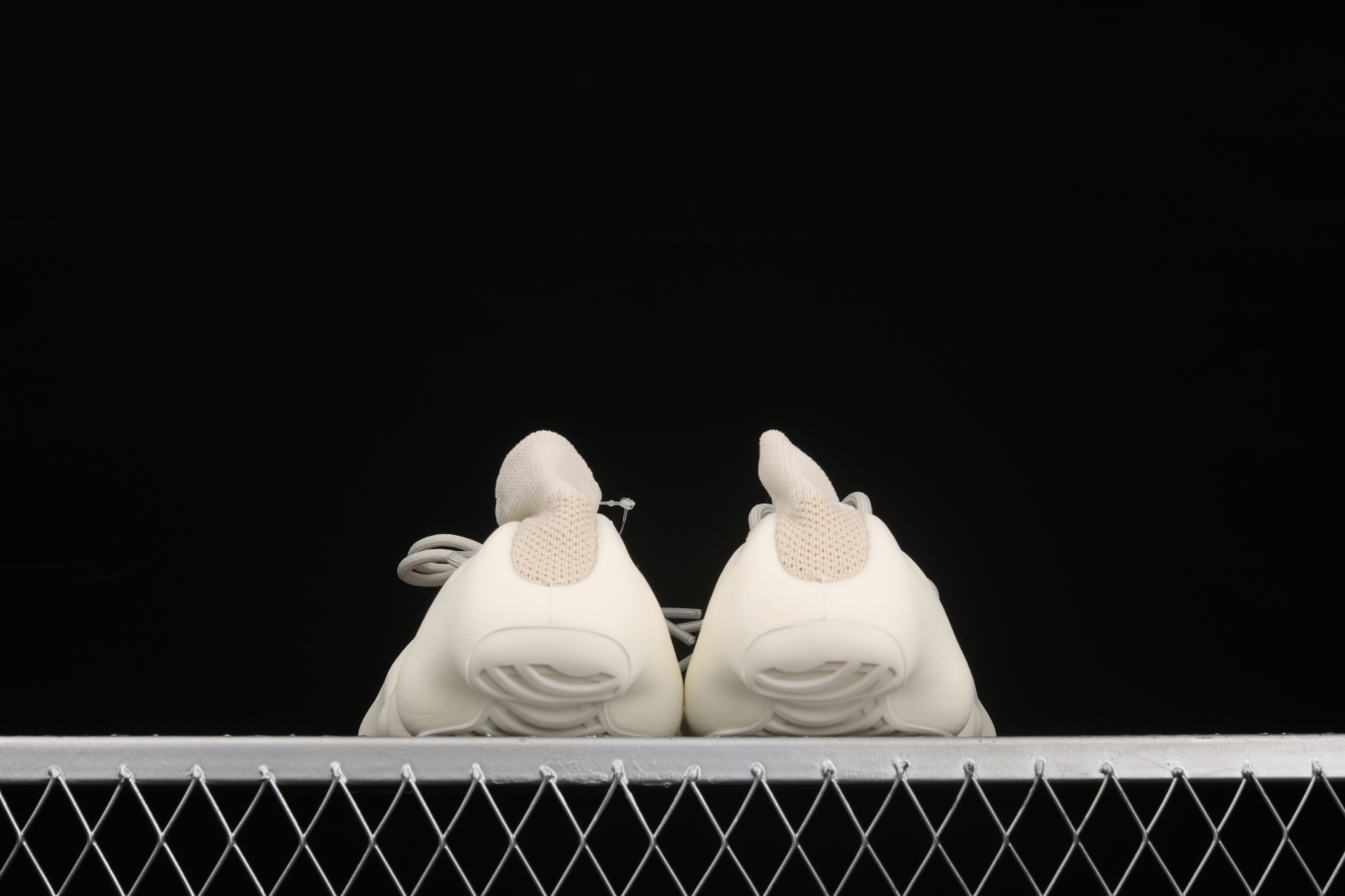 adidas Yeezy 450 Cloud White H68038