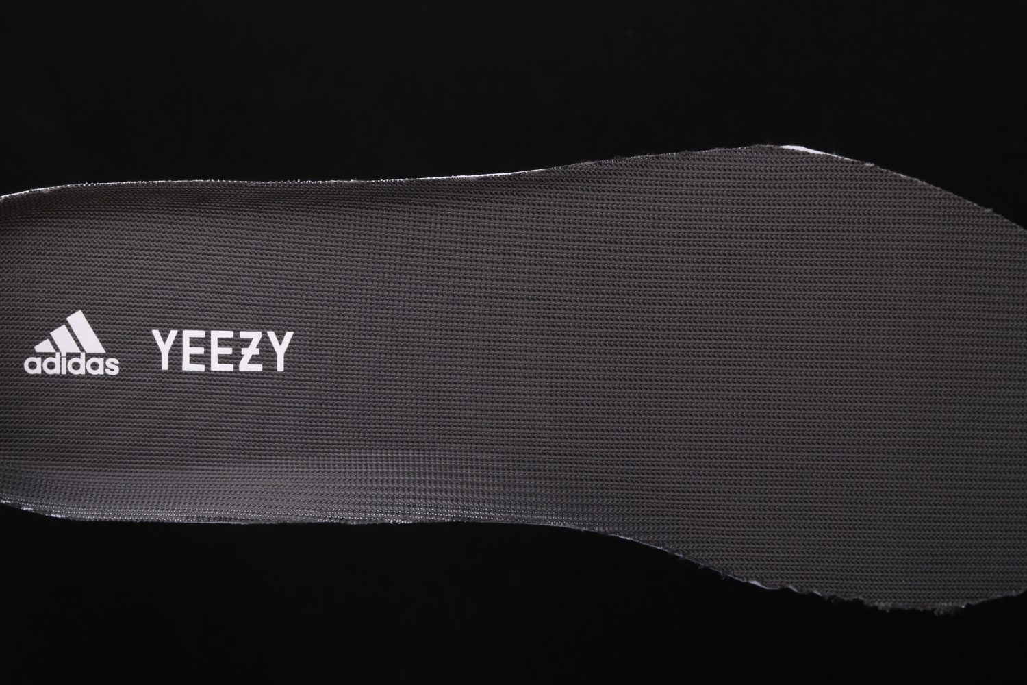 adidas Yeezy Boost 700 Utility Black FV5304