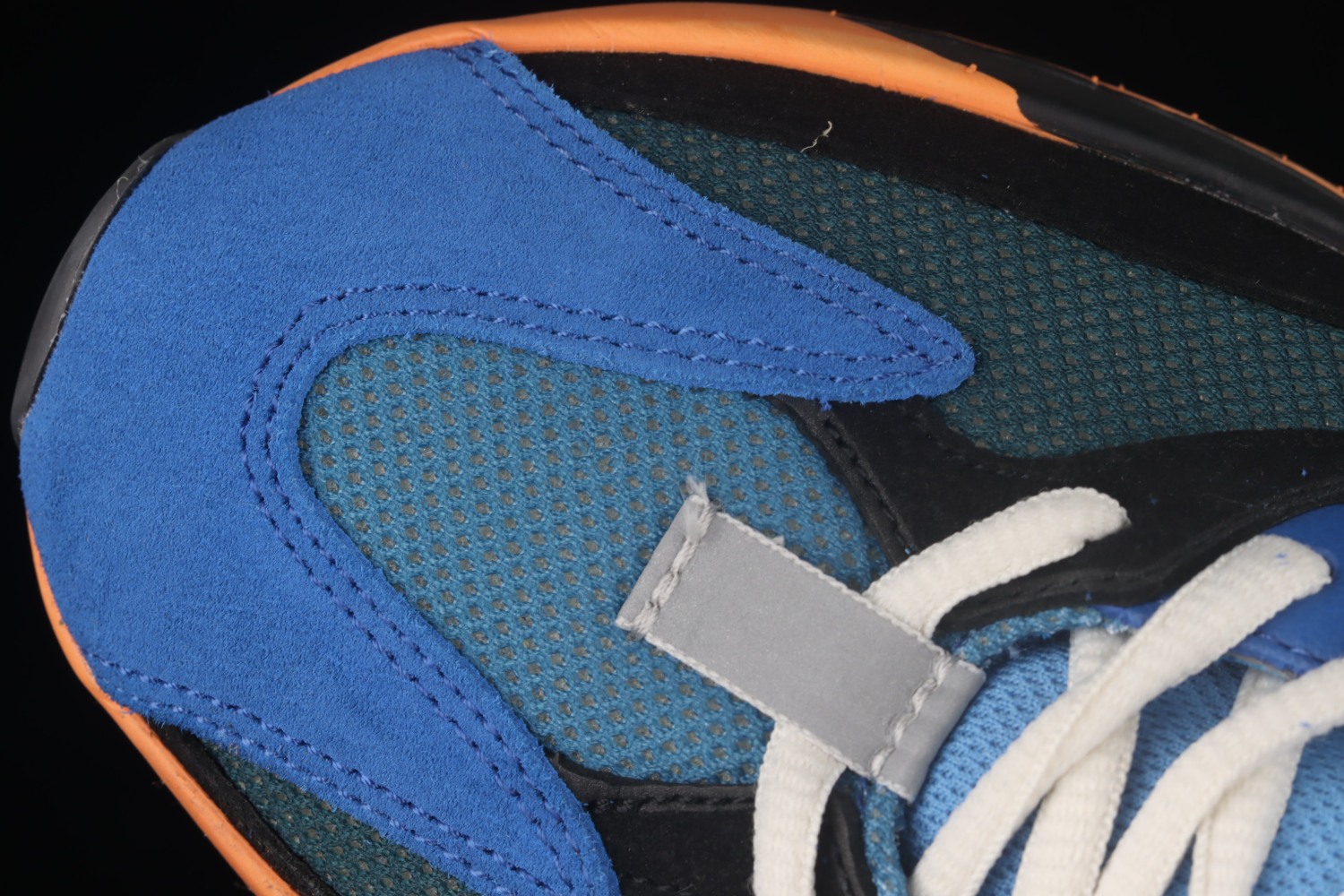 adidas Yeezy Boost 700 Bright Blue GZ0541