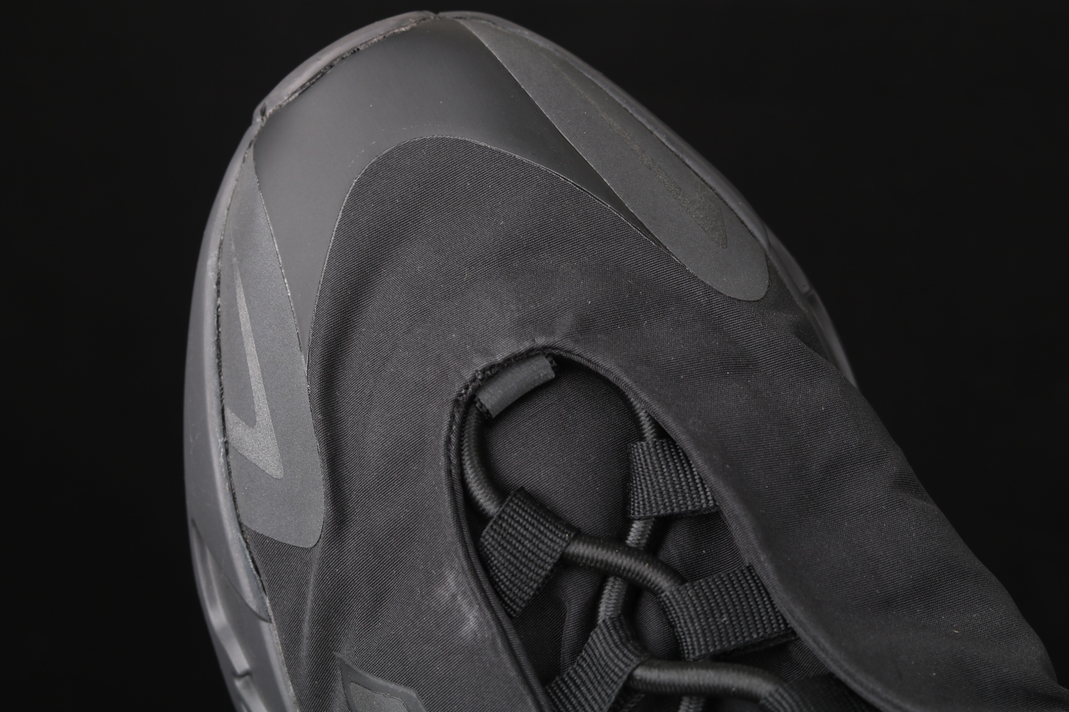 adidas Yeezy Boost 700 MNVN Triple Black FV4440