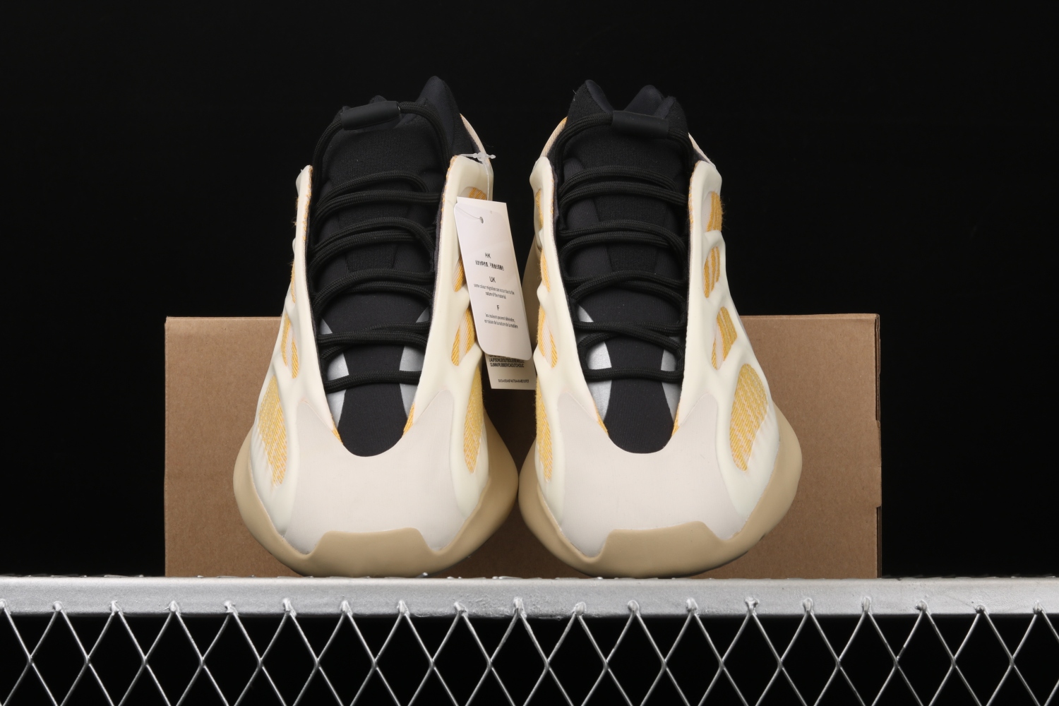 adidas Yeezy 700 V3 Safflower G54853