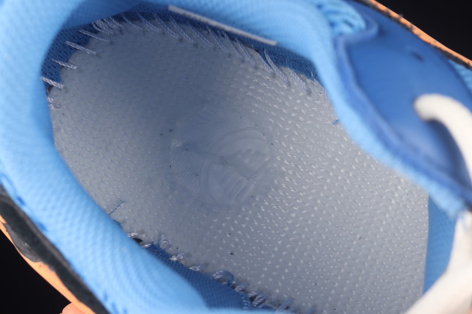 adidas Yeezy Boost 700 Bright Blue GZ0541
