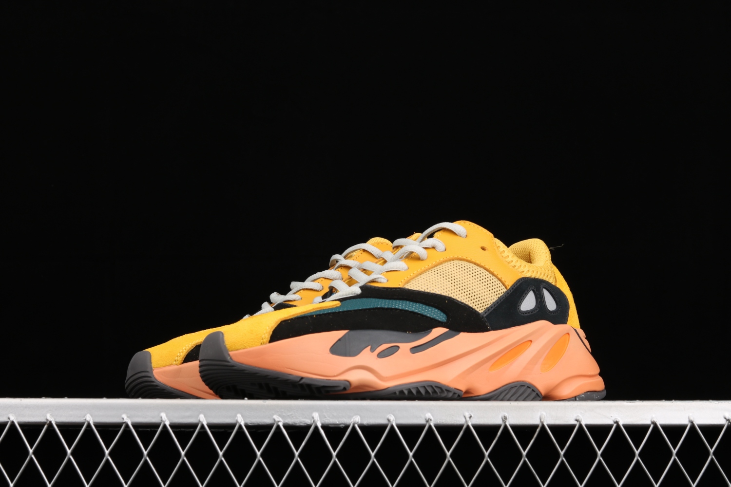 adidas Yeezy Boost 700 Sun GZ6984