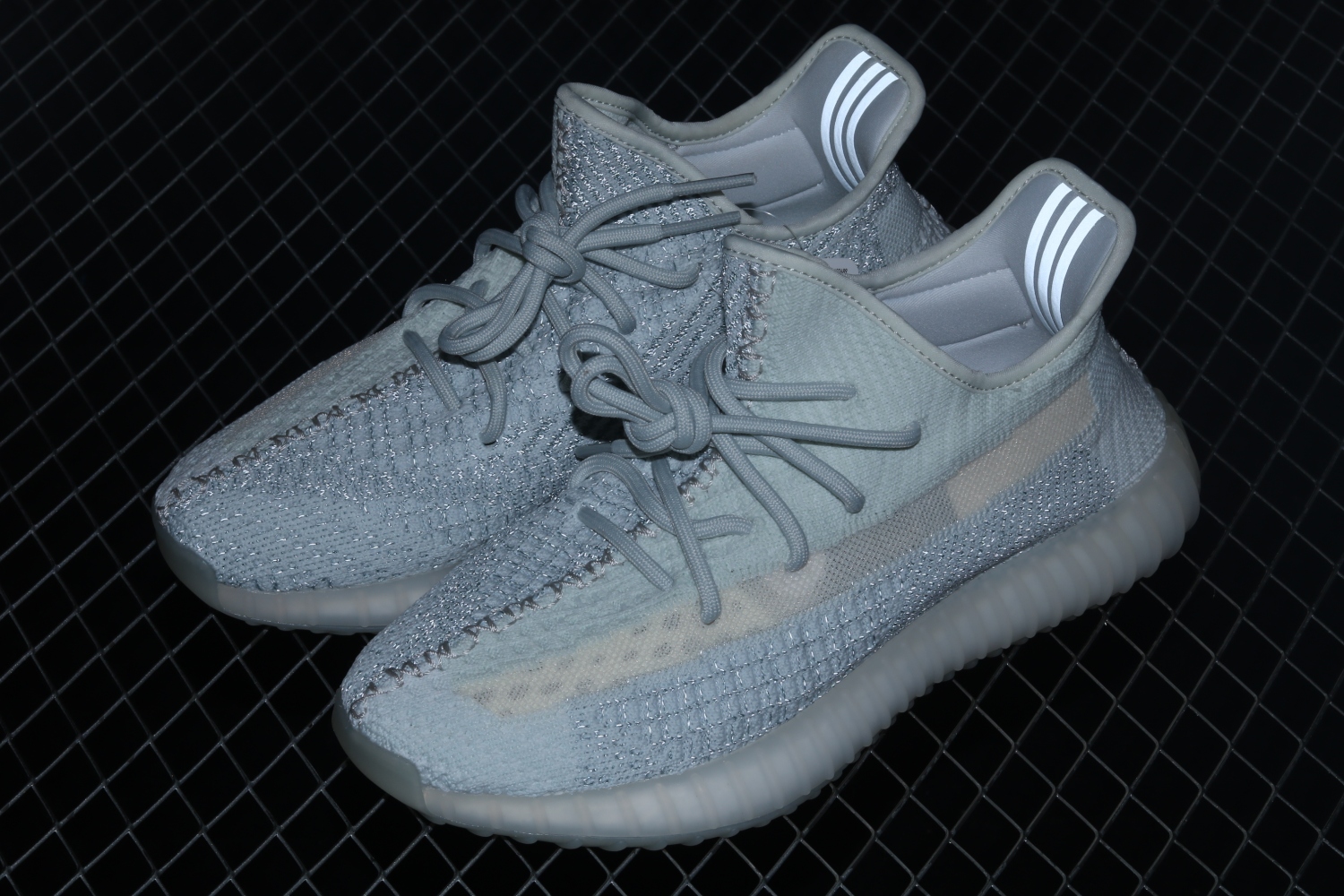 adidas Yeezy Boost 350 V2 Cloud White (Reflective) FW5317