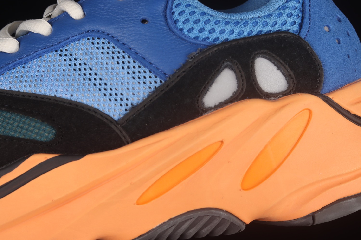 adidas Yeezy Boost 700 Bright Blue GZ0541