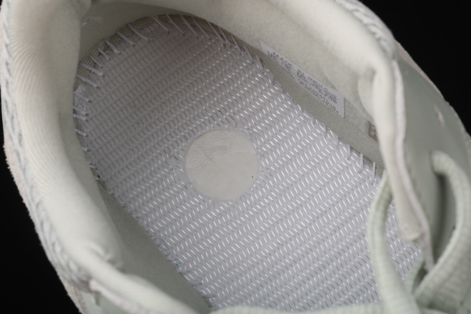 adidas Yeezy Boost 700 Salt EG7487
