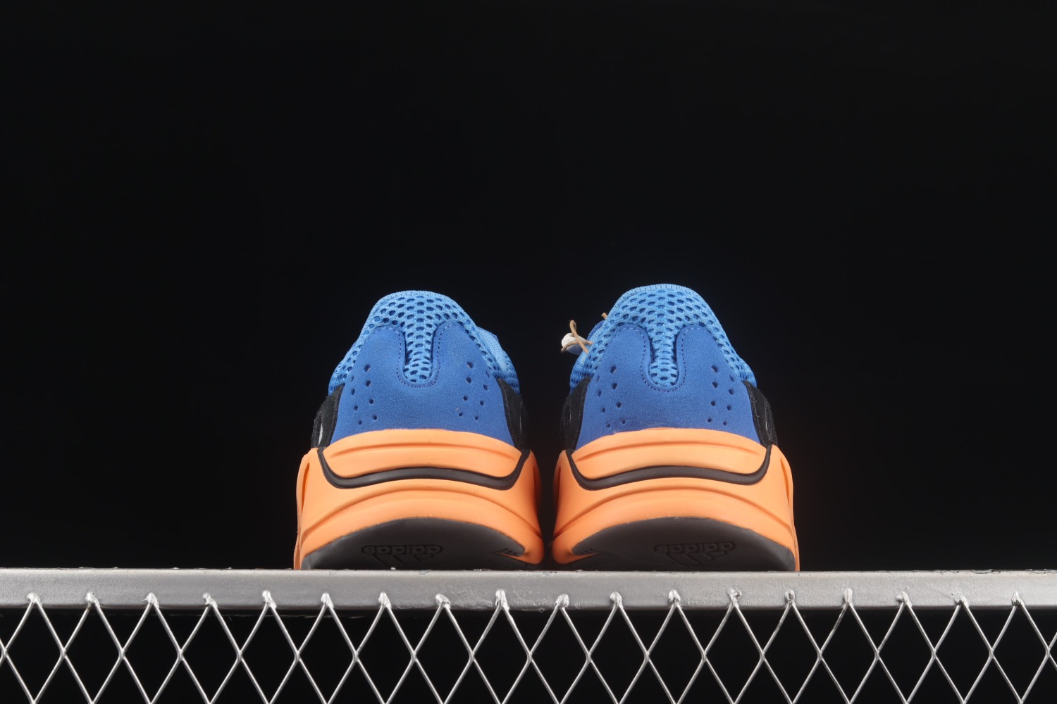 adidas Yeezy Boost 700 Bright Blue GZ0541